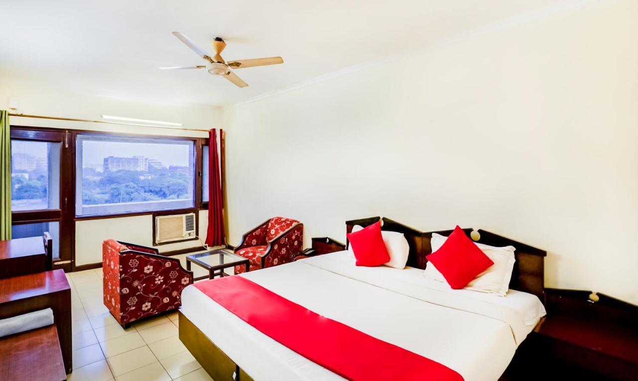 Hotel Oscar Regency Panchkula Esterno foto