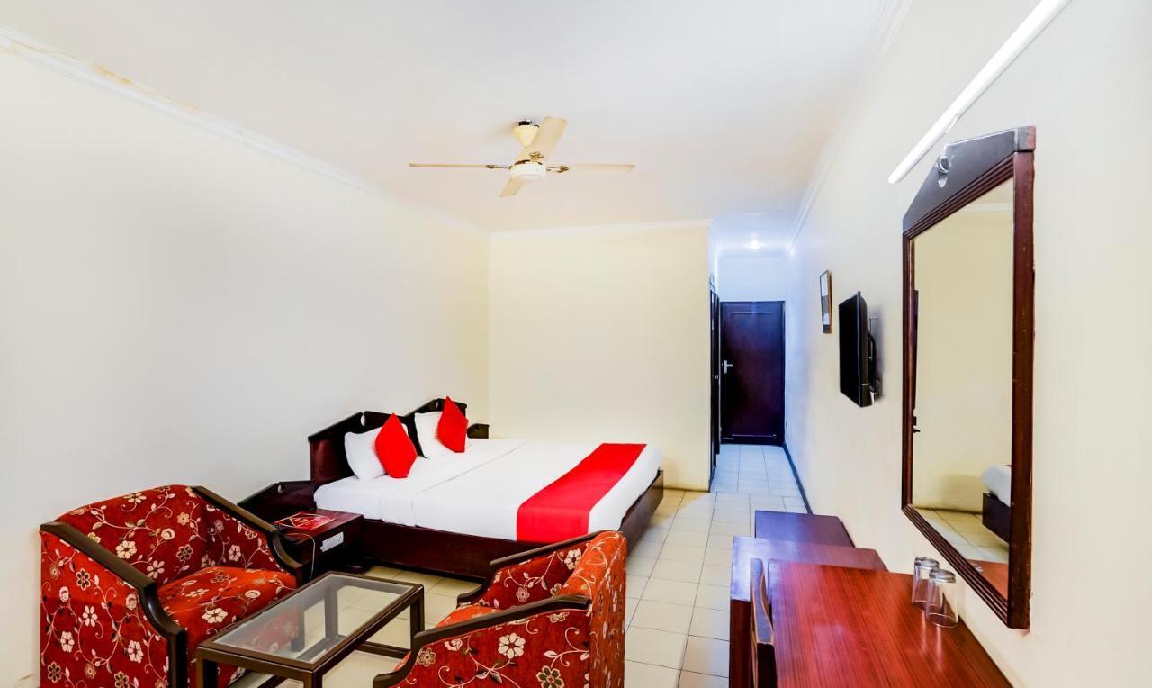 Hotel Oscar Regency Panchkula Esterno foto