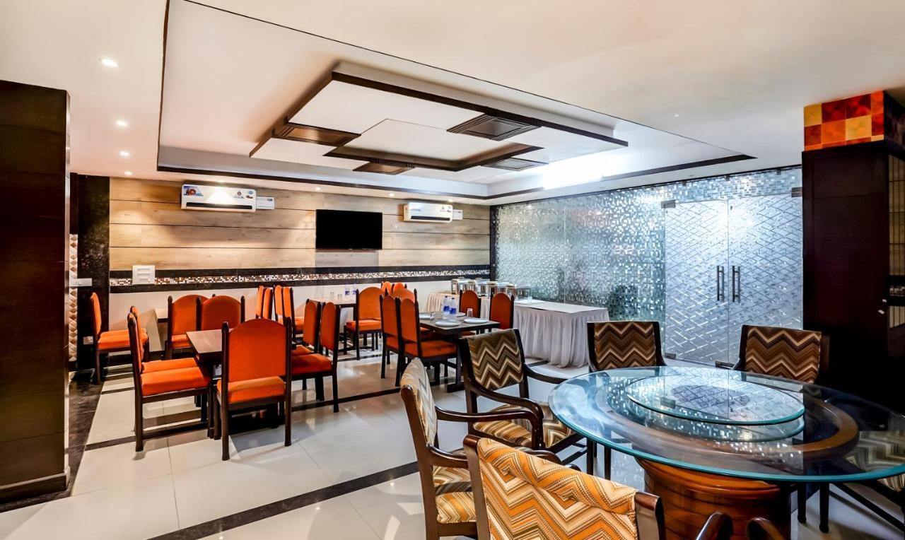 Hotel Oscar Regency Panchkula Esterno foto