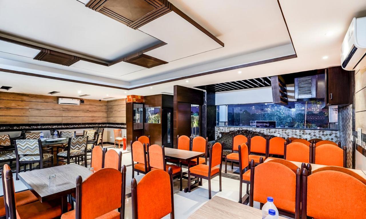 Hotel Oscar Regency Panchkula Esterno foto